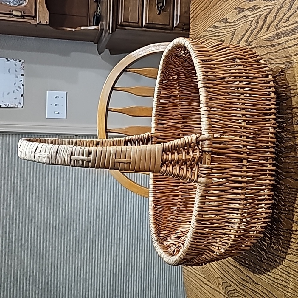 Basket - Picture 2 of 4